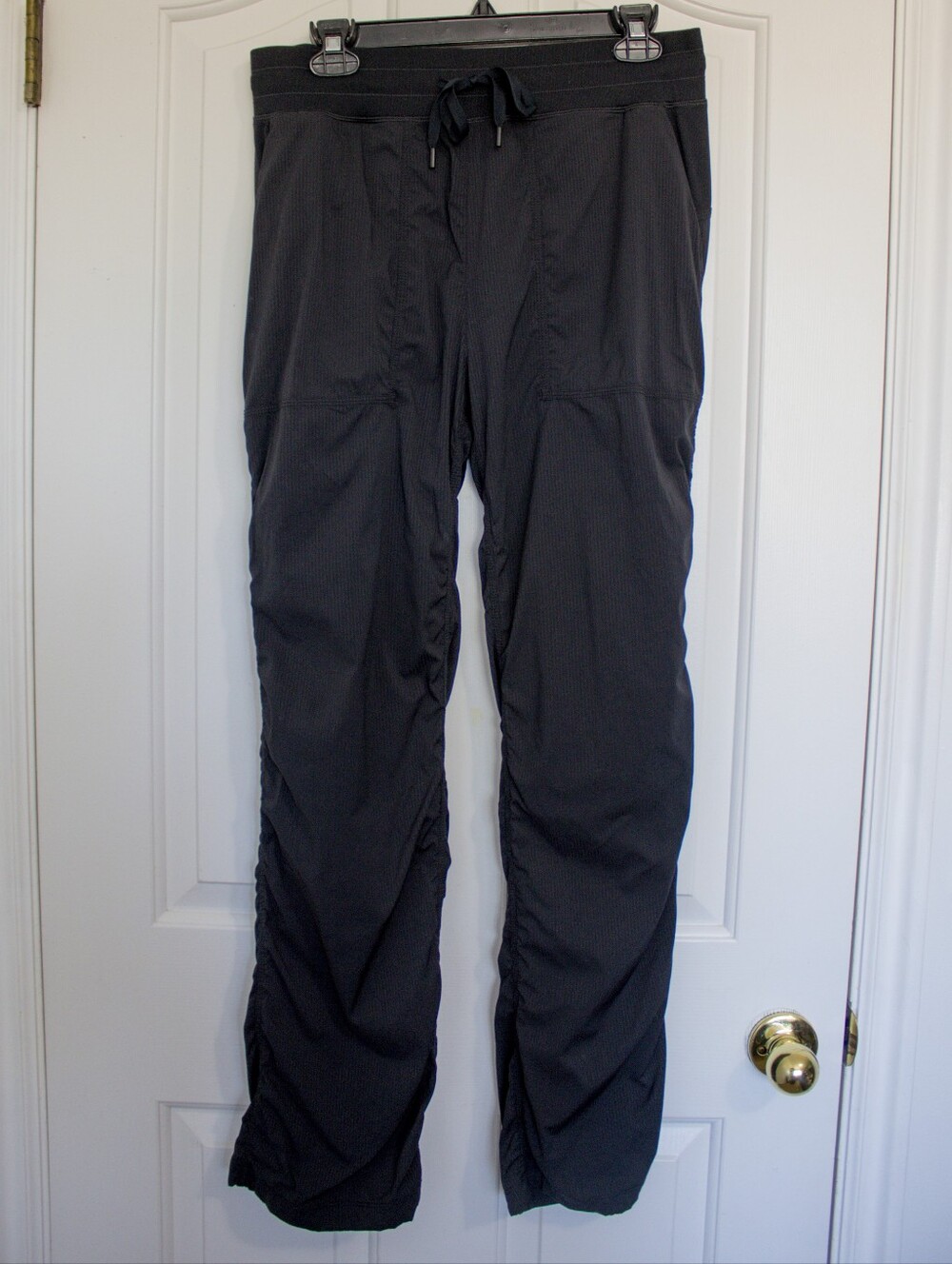 CRZ YOGA Womenโs Black Drawstring Pants